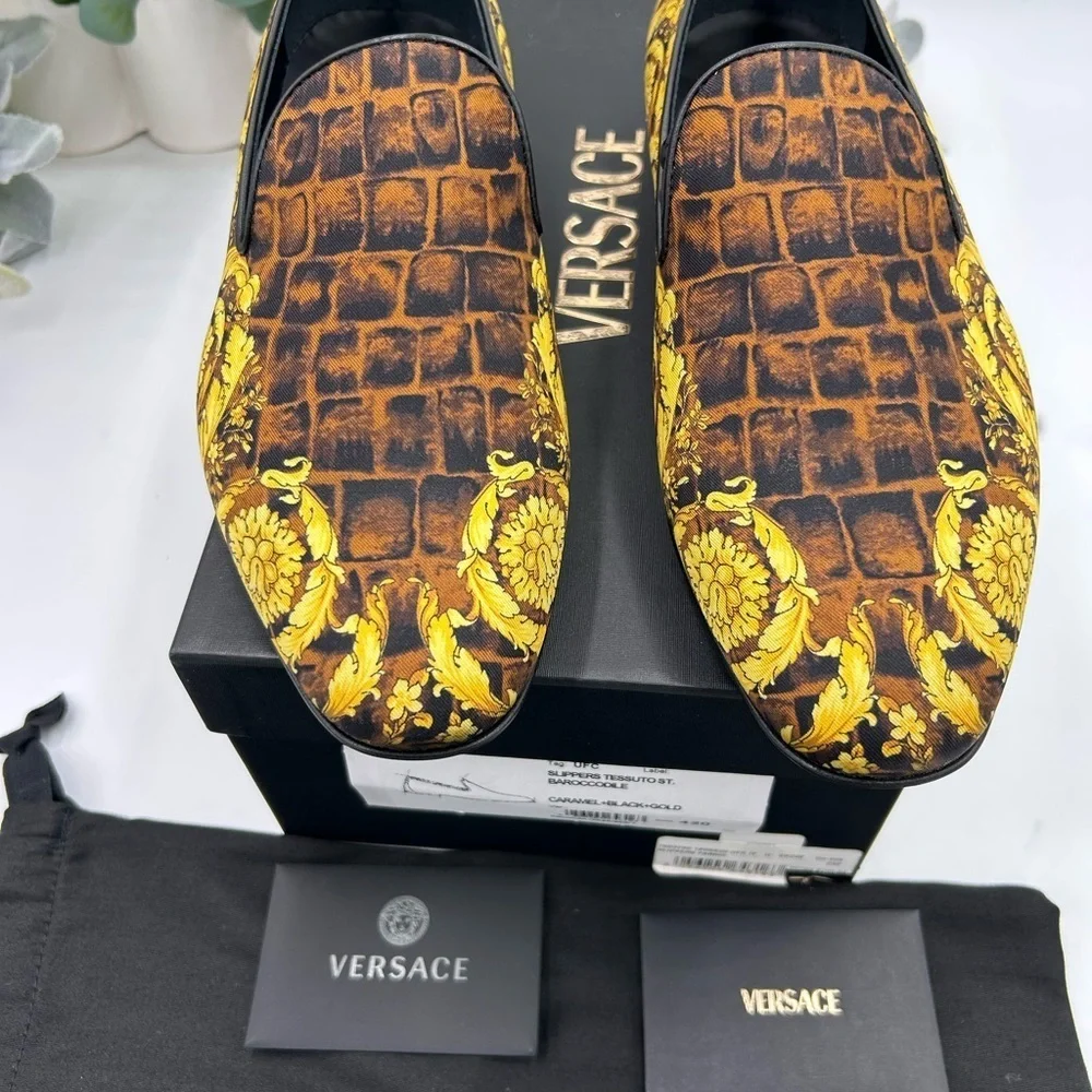 Versace Men's bAROCCO print silk loafers size 42 made in Italy